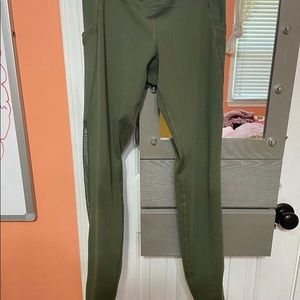 Green old navy leggings! Medium!